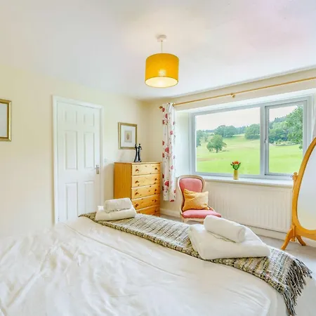 Tatil Evi 3 Bed In Village Llh40 Hawkshead