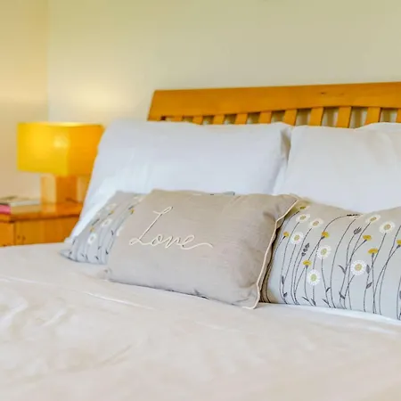 3 Bed In Village Llh40 Holiday home Hawkshead