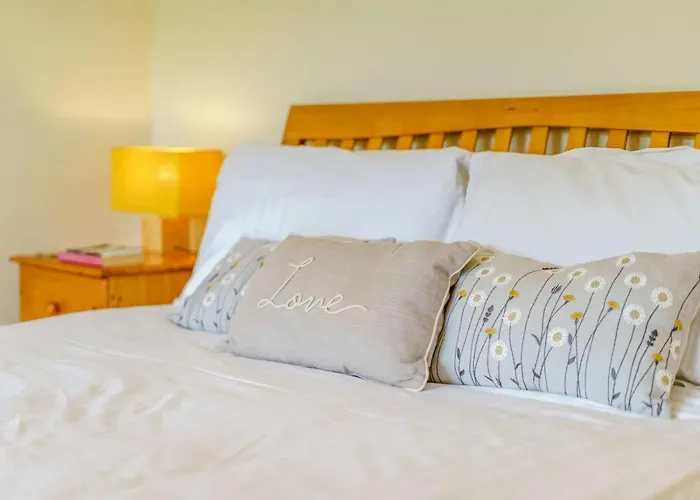 3 Bed In Oc-llh40 * 霍克斯黑德